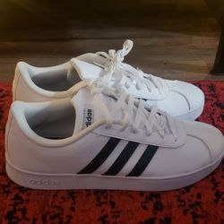 Size 7 Adidas 