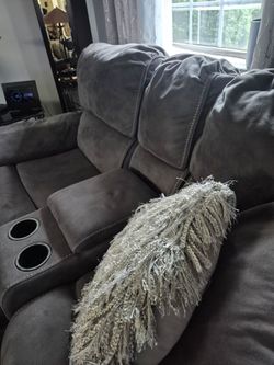 LOVE SEAT