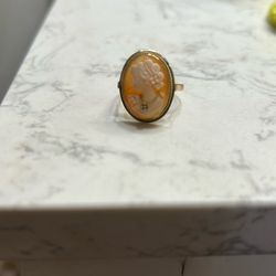 14 K Cameo Ring