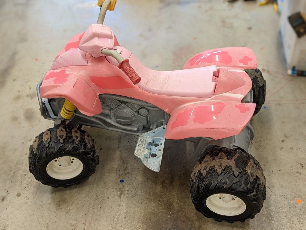 Kids Powerwheels 4 Wheeler 12v for Sale in Alamo Heights, TX OfferUp