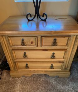 Rustic Solid Knotty Pine 3-Drawer Nightstand with Decorative Metal Pulls
