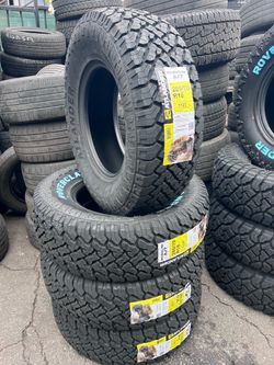 265/70/17 AT ATLANDER BRAND NEW TIRES