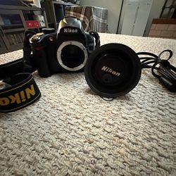 Nikon D5000 