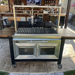 Stainless Santa Maria Grill with and Ataúd 