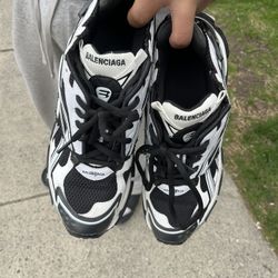 Balenciaga runners