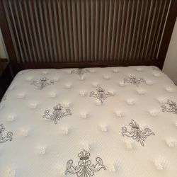 Cal King Bed / Dresser / Night Stand 