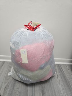 40 Piece Women's Clothing Lot