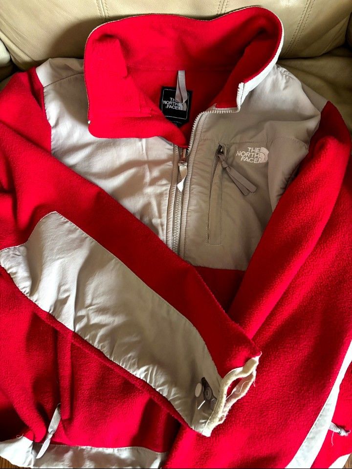 Jacket's!! (Size L) Red & Yellow are North Face!! ($20/for all)