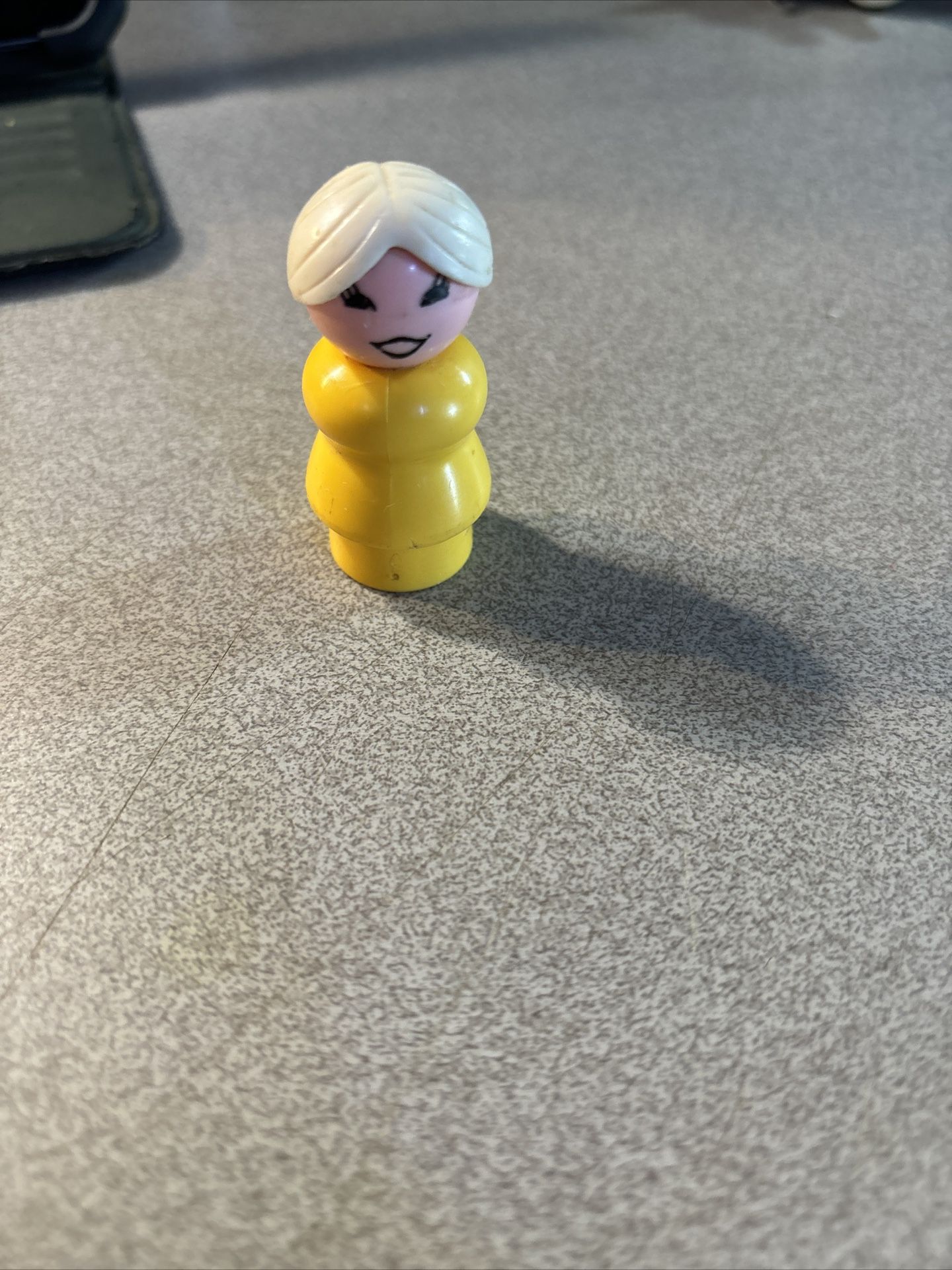 Fisher Price Little People Old Woman Lady Yellow Body White Hair Plastic 