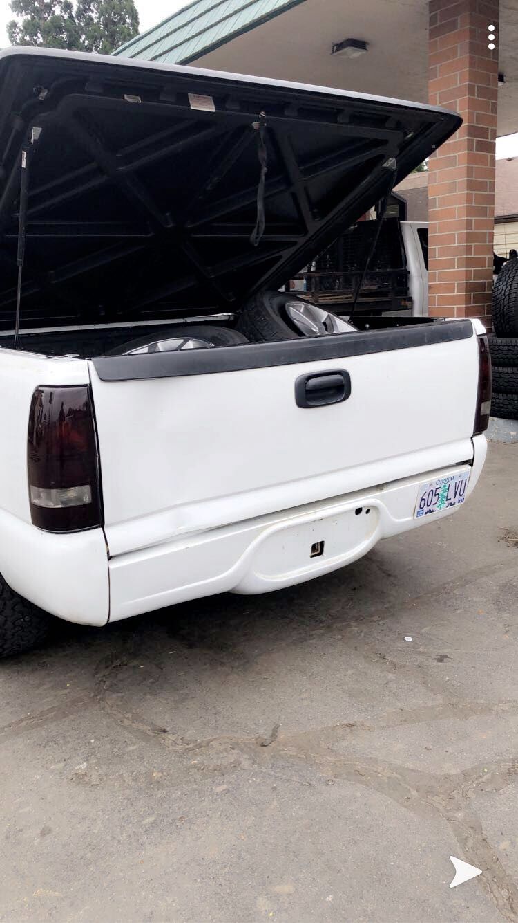 ISO GMC Sierra or Chevy Silverado bed door and bumper