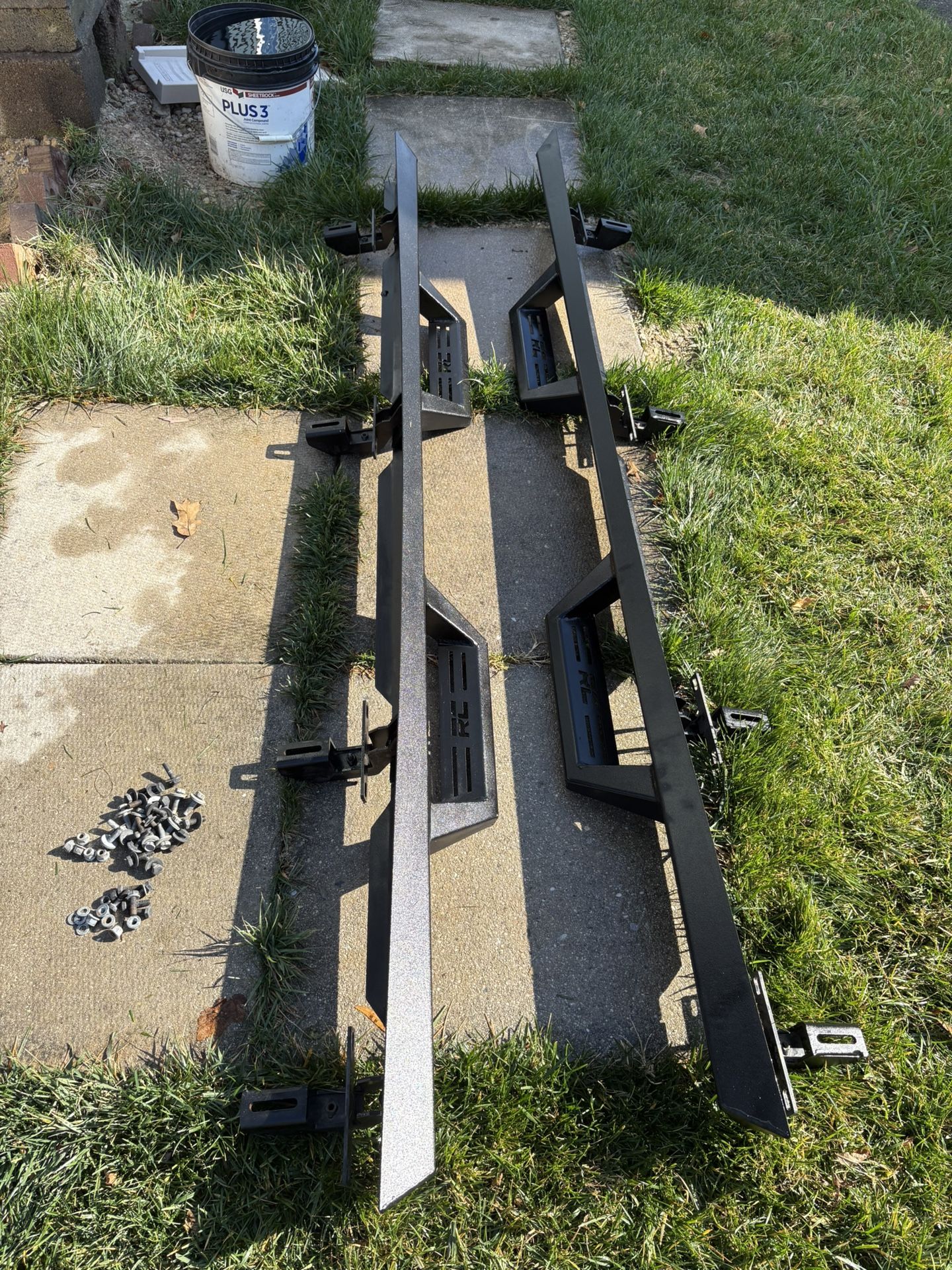 Rough Country (R.C.) Side Steps/Running Boards For Jeep Gladiator JT