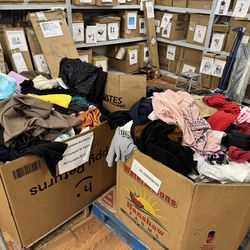 Pallet of 250+ Miscellaneous Clothes