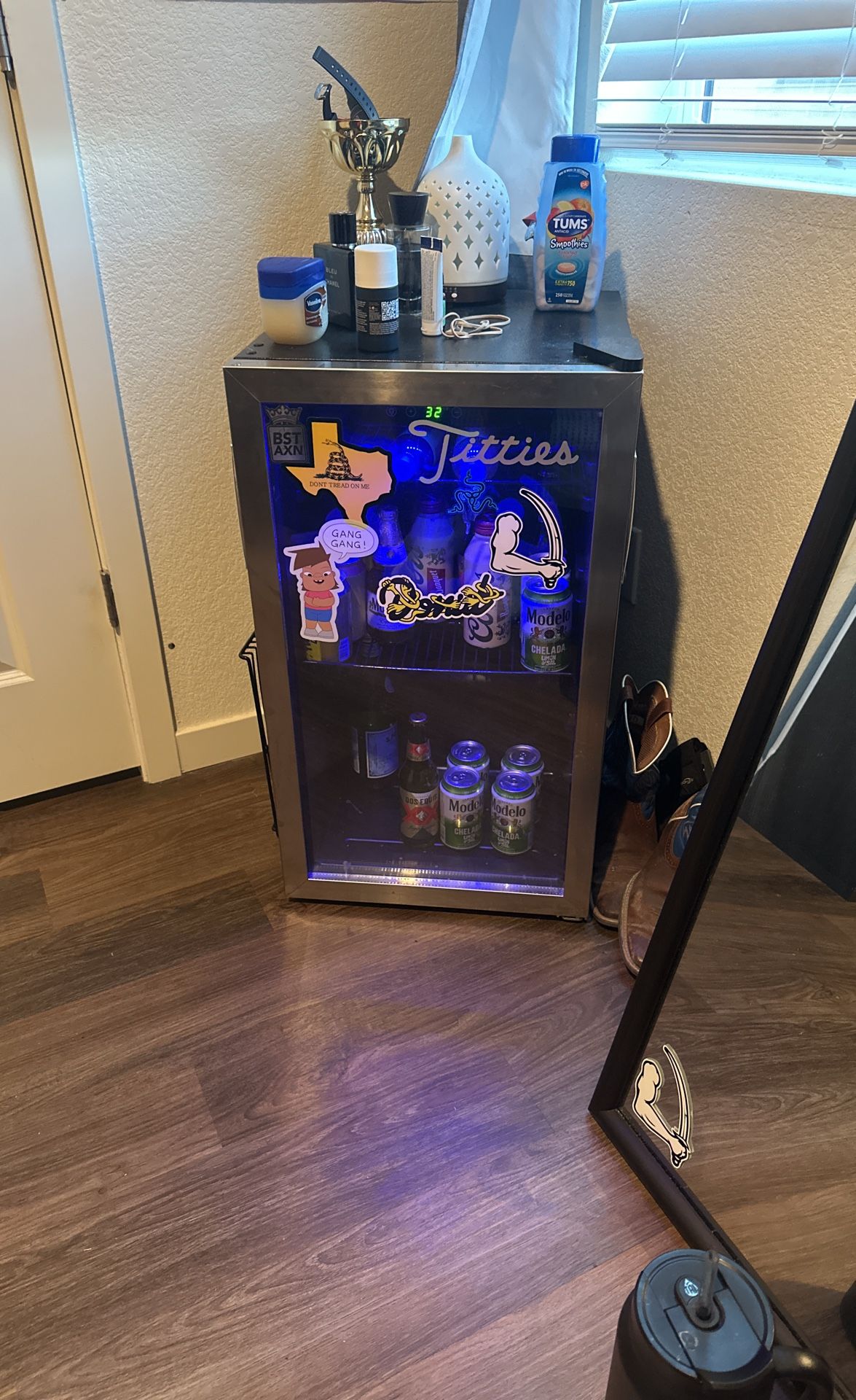 Fridge.