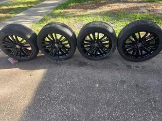 Toyota Camry OEM 18 inch Rims and Tires Like New, Factory Gloss Black,  Lug pattern 5x114.3mm