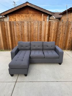 Free Delivery! Grey Sectional Couch