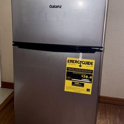 Galanz Mini Fridge