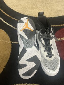 Jordan 37 Oreo Color Way