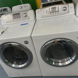 set washer and dryer gas use like new perfect working 
