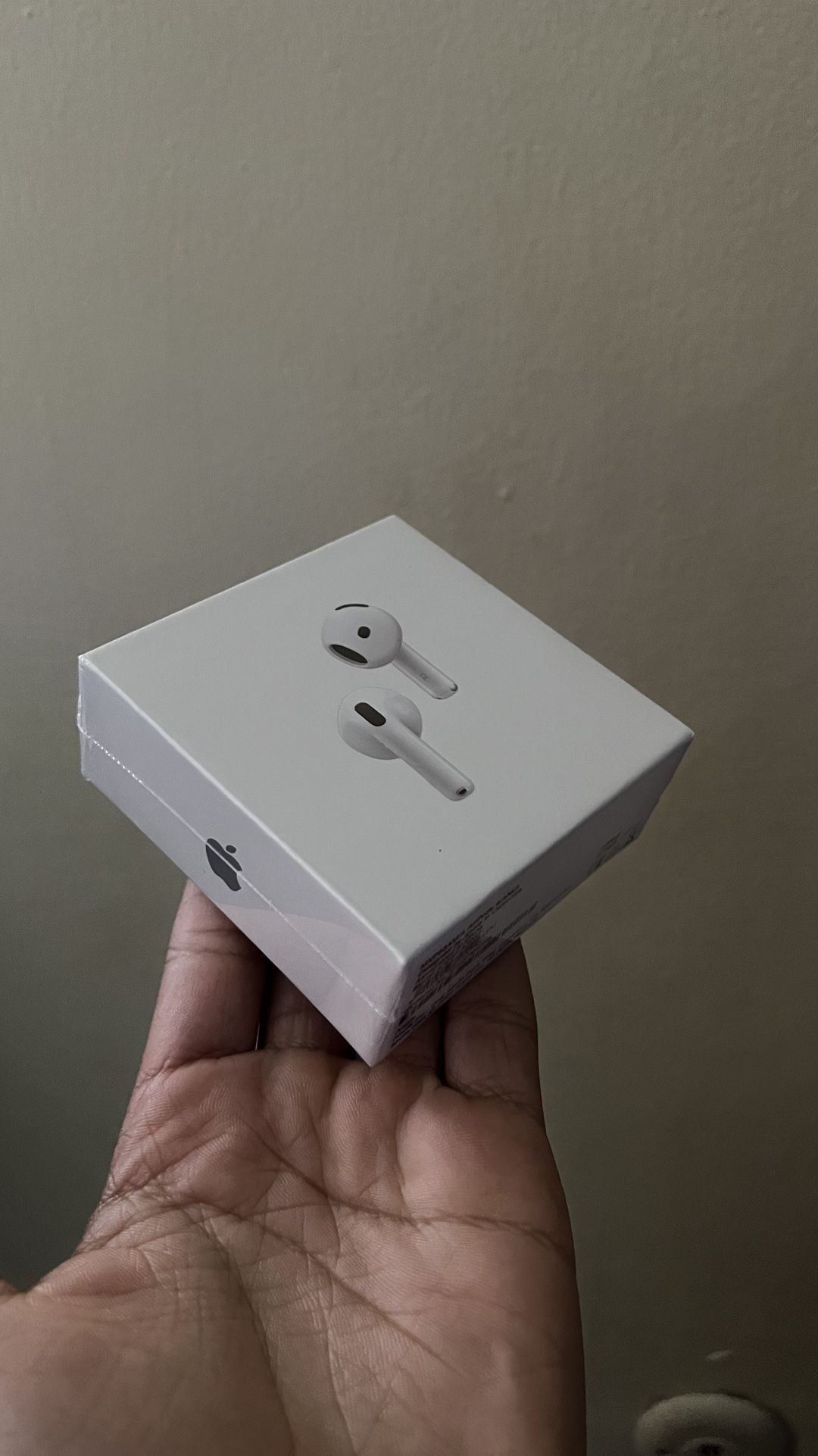 Airpod 4โs with Noise Cancellation