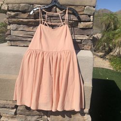 Forever 21 peach dress size large