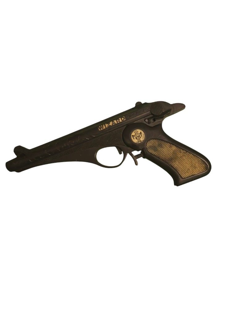 vintage Knickerbooker dual trigger plastic dart and water gun