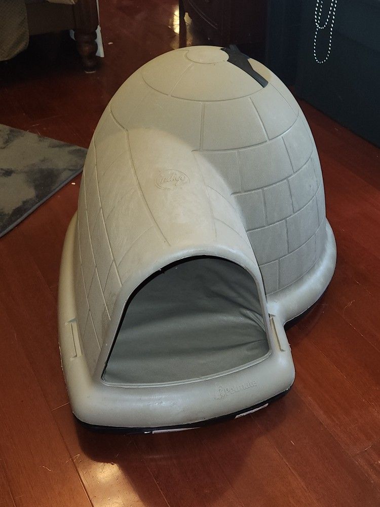 Dog Igloo House