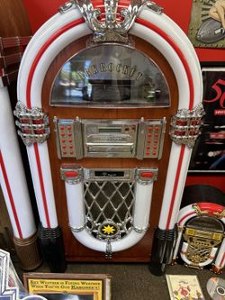 Arkrocket Taurus II Mid-Size Jukebox – Maple – Like-New Showroom Sample