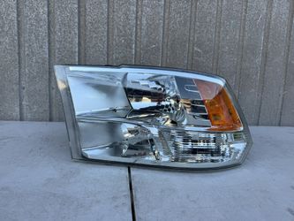 2013 2014 2015 2016 2017 2018 Dodge Ram Halogen Headlight Headlamp Left Driver Side LH Used Original OEM 