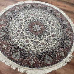 Beautiful Round Handmade Persian Carpet