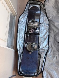 GNU 157W Snowboard with Bindings Boots and Travel Bag