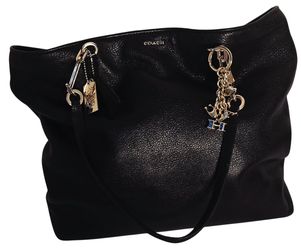 Coach Black Pebbled Leather Tote Bag Gold Hardware Chain Charm Shoulder Purse