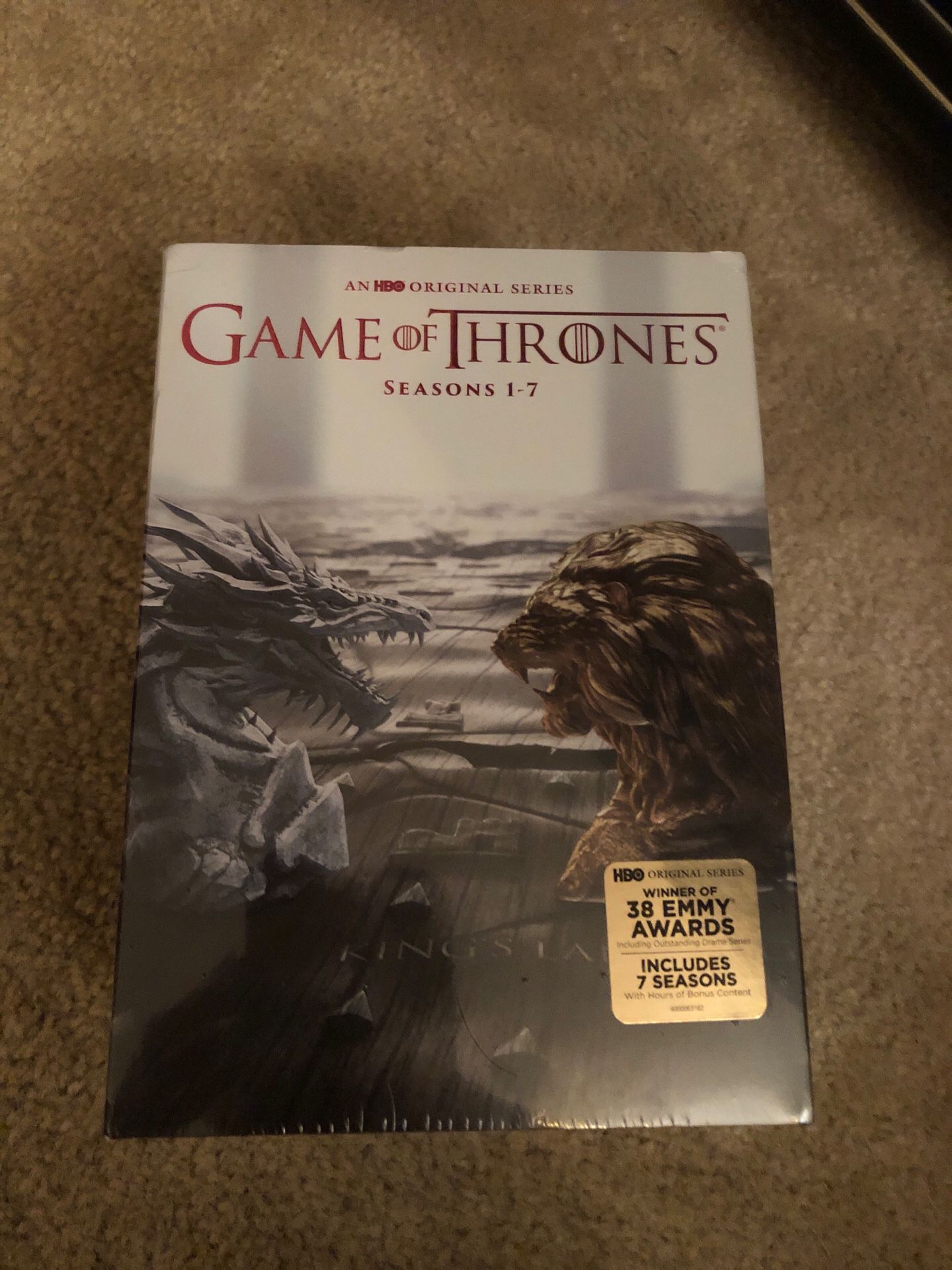 Game of thrones season 1-7 Box set (never open)