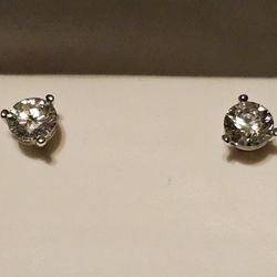 Lab Grown Diamond Stud Earrings 