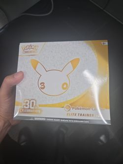 30th Celebration Pokemon Center ETB