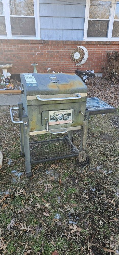 24 Inch Expert Charcoal Grill
