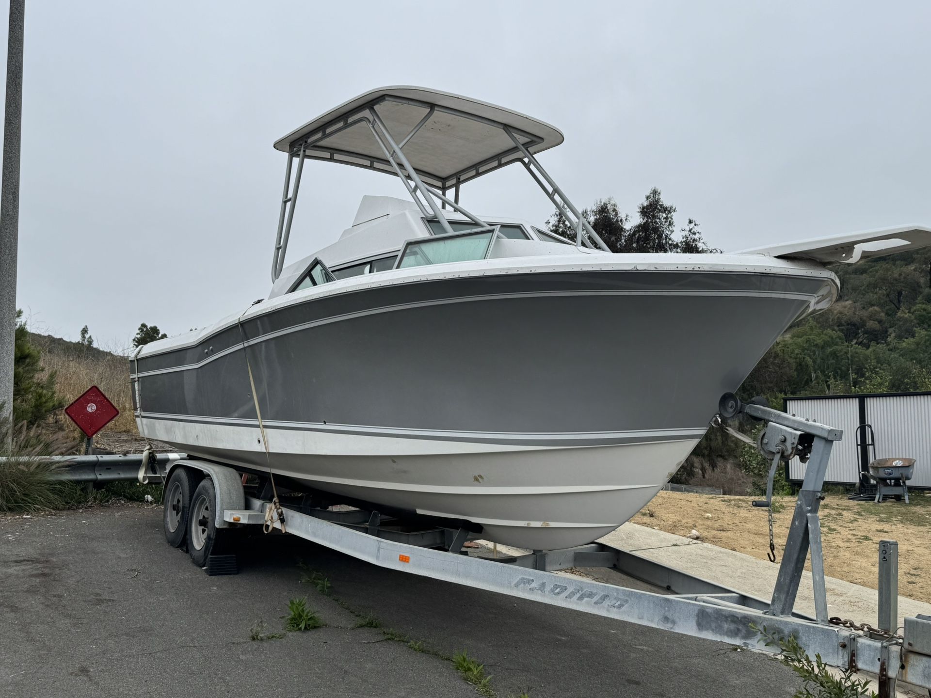 Boat 1990 Grady White Sailfish 25 Fly Bridge 9.5 Beam$12,000 Or Best Offer