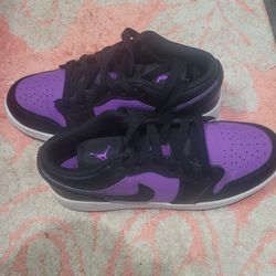 Air Jordon 1 Girls Size 5
