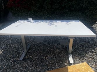 Humanscale Float Standing Desk — 3ft × 5ft