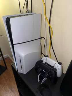 PS5 Slim (disc version)