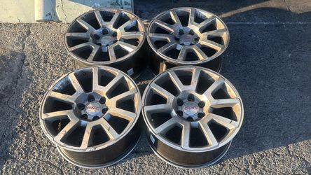 GMC Denali or Chevy Truck 20 Inch oem Wheels Silverado, Tahoe, Avalanche, Suburban 6 on 5.5 From The 90s Up