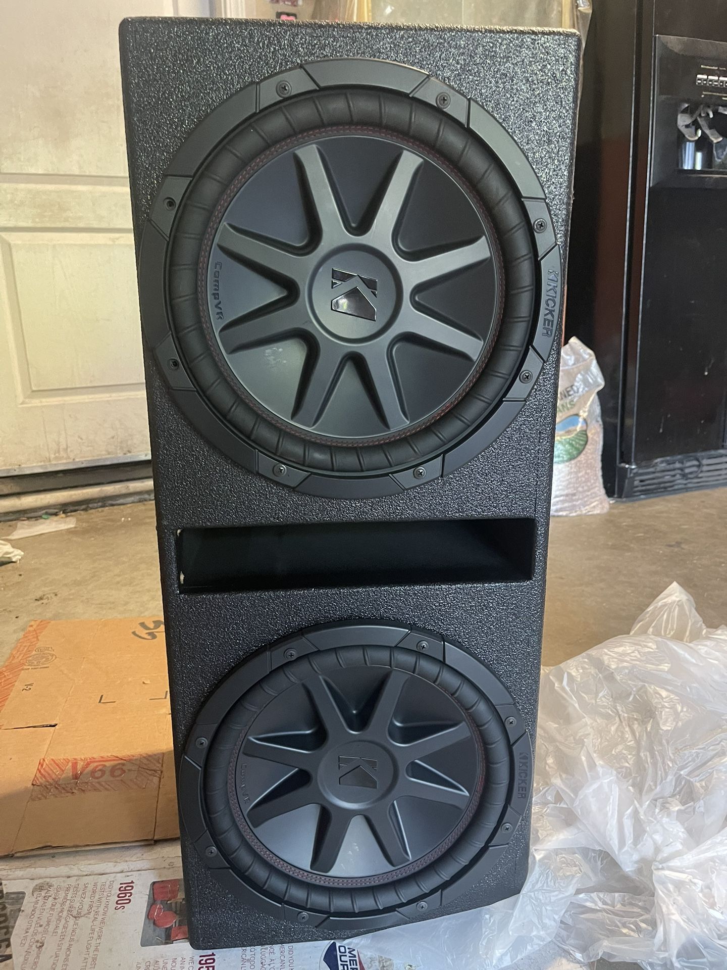 Two 12in Kicker Subwoofers With Box