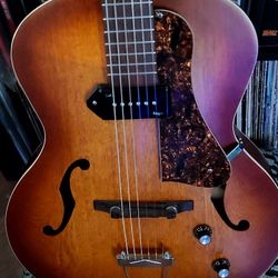 Godin 5th Avenue Acoustic Electric Guitar