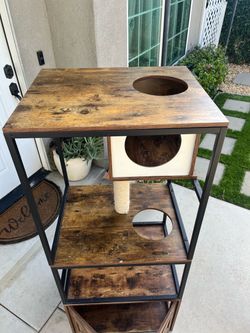 Cat tree