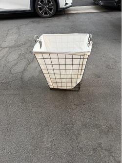 Laundry basket