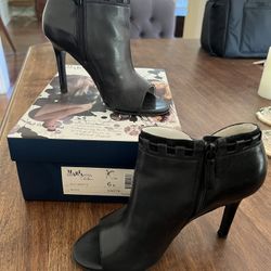 Cole Haan Size 6 Bootie