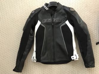 DAINESE Ladies Leather Motorcycle Jacket BARELY WORN