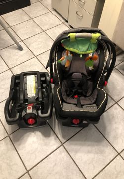 Graco car seat and 2 bases