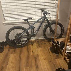 Trek Remedy 9.7 Medium 