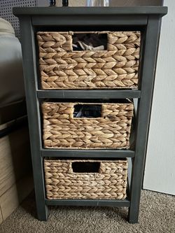 Night stand/drawers