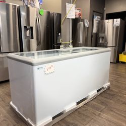 Full Size Freezers- Comes With Lock (Take It Home In Payments/ llévatelo a casa en pagos) 